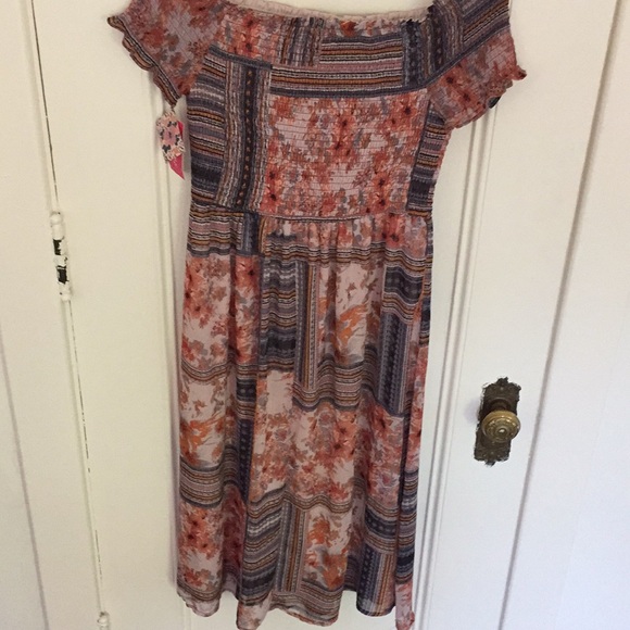 Off the shoulder boho dress - Picture 6 of 6